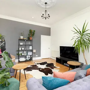 Apartment Chic West End 2-bedroom In Centre, Edinburgh